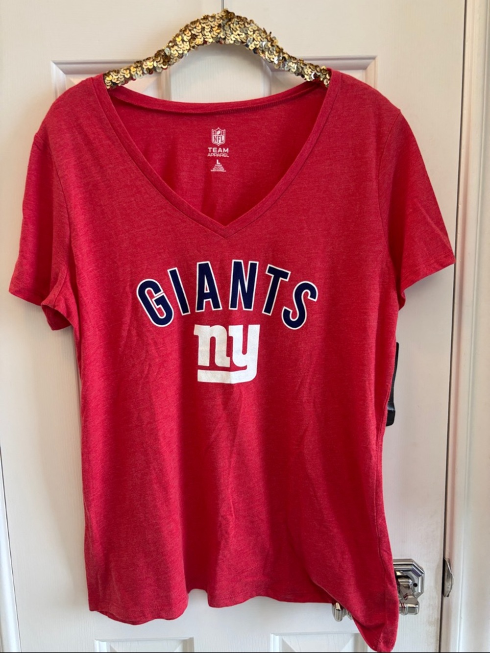 NFL Team Apparel Women's New York Giants Red V-Neck Tee
